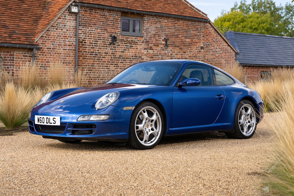 Dan_Sayles's tweet card. A very smart example of the popular modern sports car.