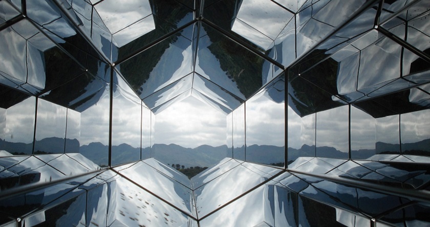 SeitechFSO's tweet card. Según un estudio de IDC sobre las tendencias en la adopción de servicios para uso de la Inteligencia Artificial y el Aprendizaje Automático, las iniciativas