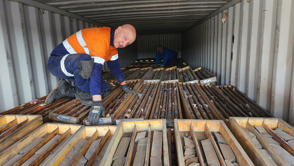 MarketOpenAUS's tweet card. Cyclone Metals CEO Paul Berend highlights the disconnect between capital market expectations and the economic realities of iron ore and steel production.