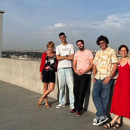 Tweet card summary image