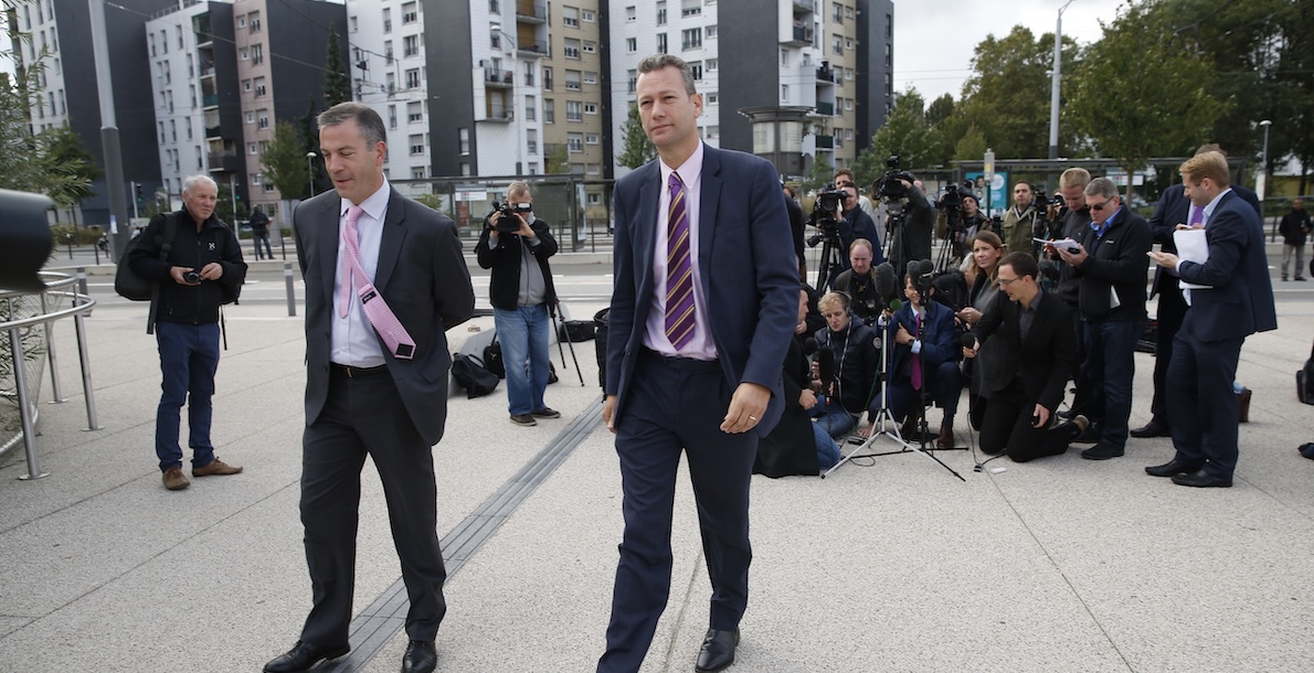 ilpost's tweet card. Un dirigente del partito di Nigel Farage è stato condannato a 10 anni e mezzo di carcere per aver...