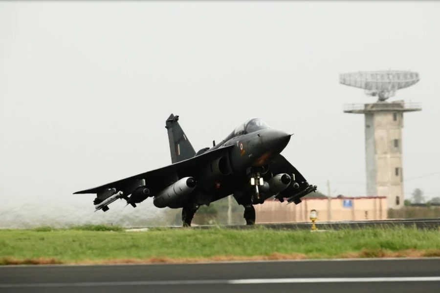 Iyervval's tweet card. How To Look At The Tejas Crash In Dubai Without Falling For The Noise