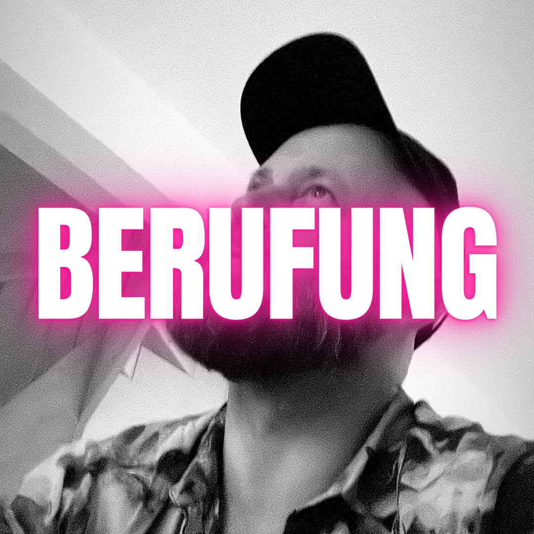 karlmarc's tweet card. Man sollte meinen, „man selbst zu sein“ sei das Einfachste auf der Welt.