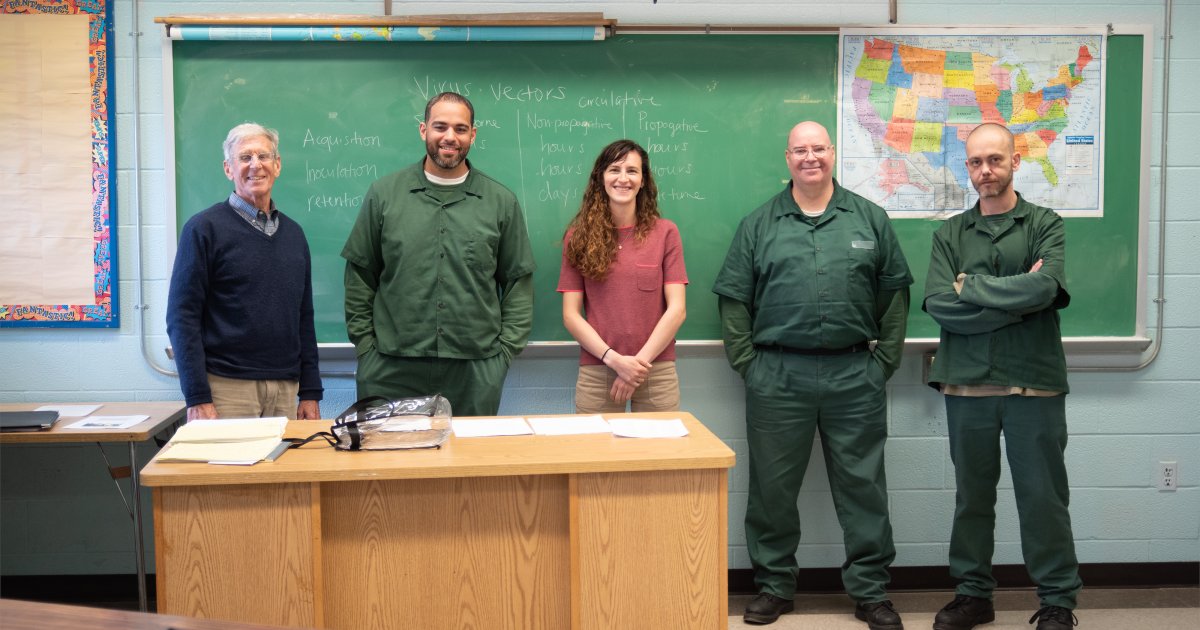 CornellAgriTech's tweet card. What did you find rewarding about being a TA for the class?