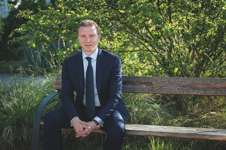 tribunedelyon's tweet card. Après avoir fait l'union à droite pour les Municipales, Jean-Michel Aulas pose ses jalons à la Métropole.