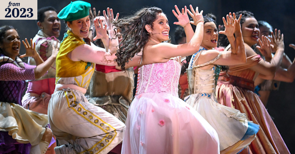 Jadedhackeroo's tweet card. The plot of & Juliet unfurls as a battle of quills between Shakespeare and his wife, via the Backstreet Boys for starters. It’s a joyous, hilarious, face-palming adventure.