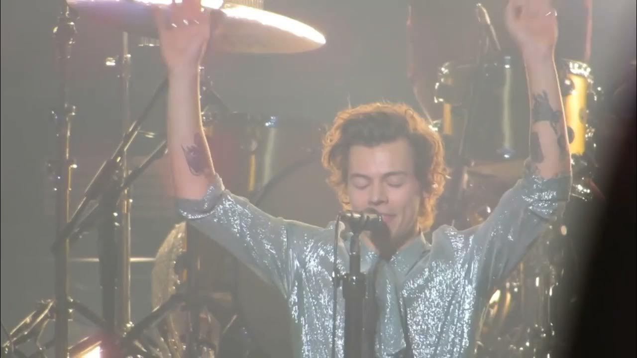 tinykhair's tweet card. It's my birthday - Harry Styles Notification tone