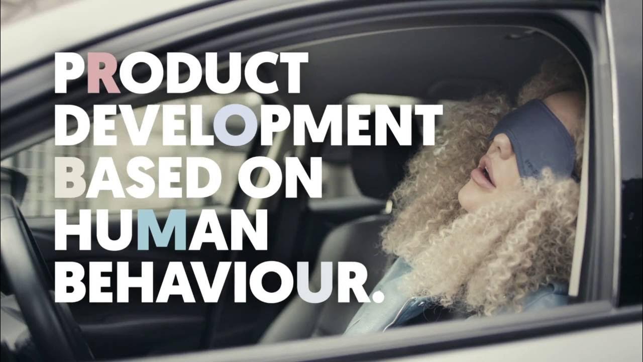 DrivingLabARU's tweet card. The Smiling Car