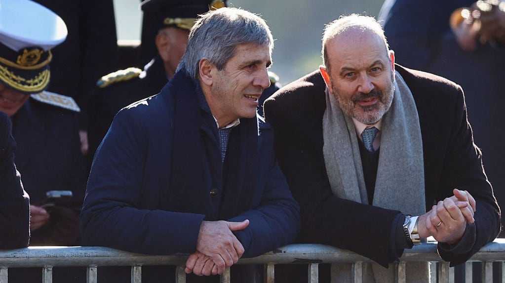 Milazurbriggen's tweet card. Se conocieron los grupos que buscan quedarse con las hidroeléctricas del Comahue. El Gobierno prevé recaudar entre US$500 y US$700 millones. Además, lanzó una auditoría sobre otras centrales cuyos...