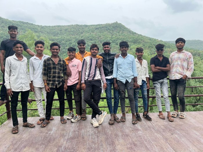 harsh_mander's tweet card. He led the Ganpati celebrations in his village, where Hindus and Muslims lived in harmony. He dreamed of joining the police, but refused to leave the only home he knew. On 11 August, a mob dragged...