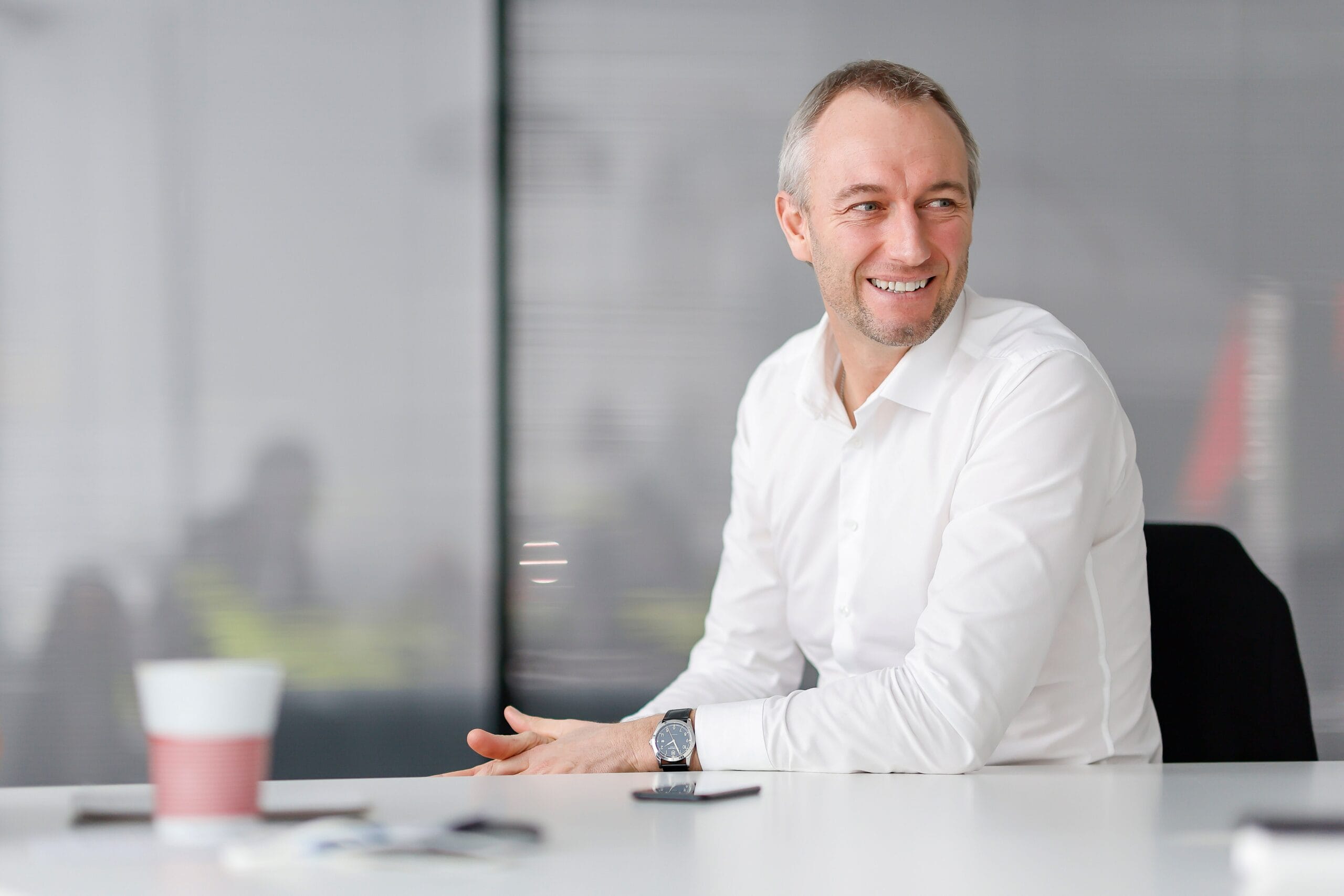 grand_prix_news's tweet card. Adam Baker, ex-CEO of Audi, set to boost Cadillac's F1 ambitions. Can his expertise shape Cadillac’s future engine? Dive in for surprising details.