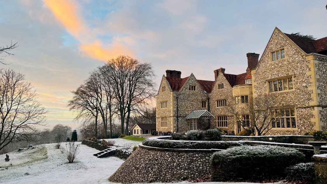 FlintHouseRehab's tweet card. Support Flint House Police Rehabilitation this festive season by taking on a fun challenge! Run, walk, swim, climb, row, cycle or anything you like for 3.5 hours, 35 miles, 3,500 minutes all in...