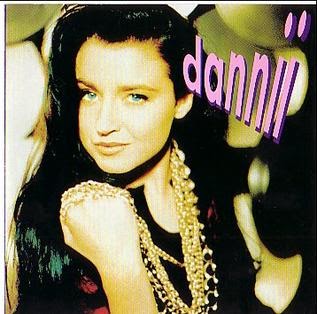 myfizzypop's tweet card. Online magazine celebrating pop music from the 80s and 90s