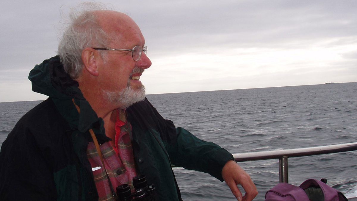 ManonSteffanRos's tweet card. Beti George yn holi Sel Williams o Ffestiniog.