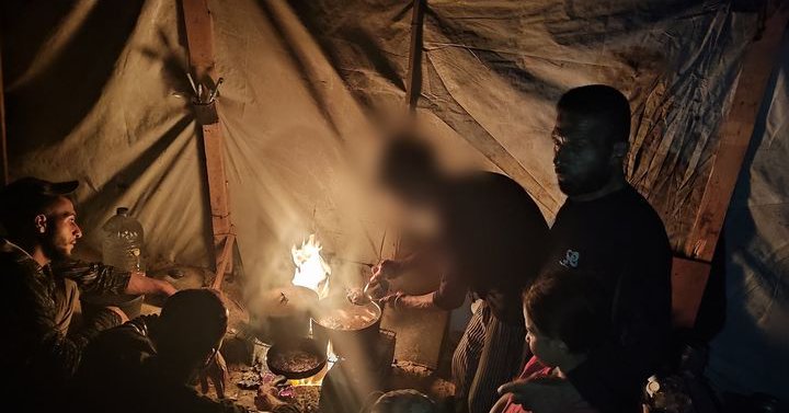 Tweet card summary image