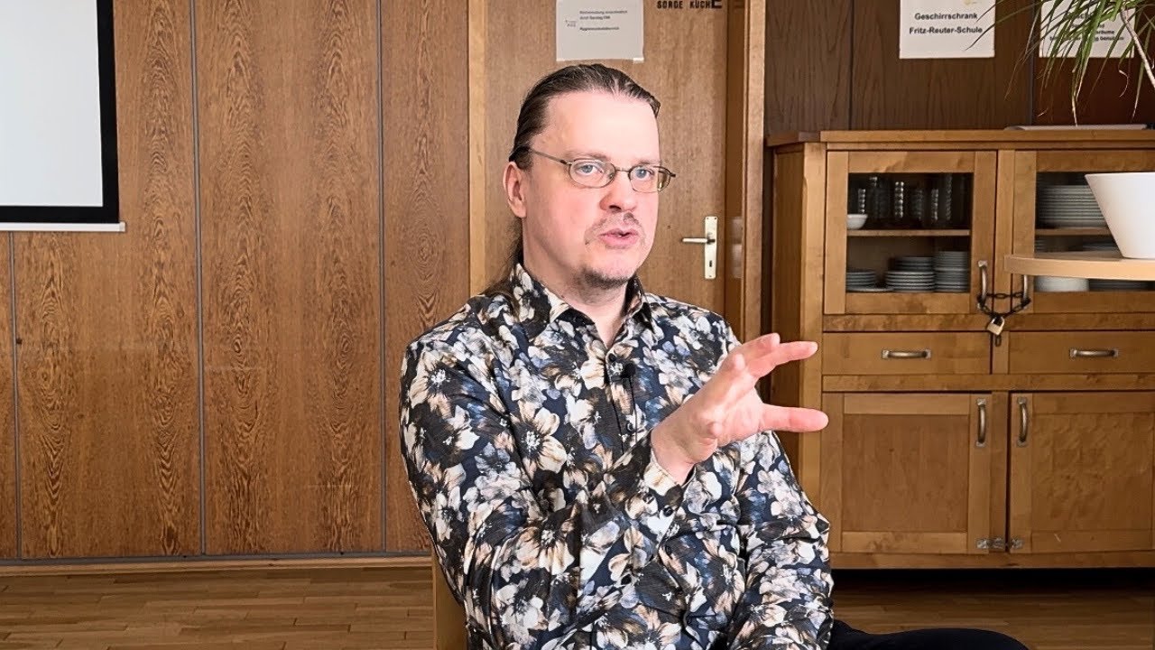 Endariel_EC's tweet card. „Deutschland braucht einen Politikwechsel" - Wätzold Plaum | Über...