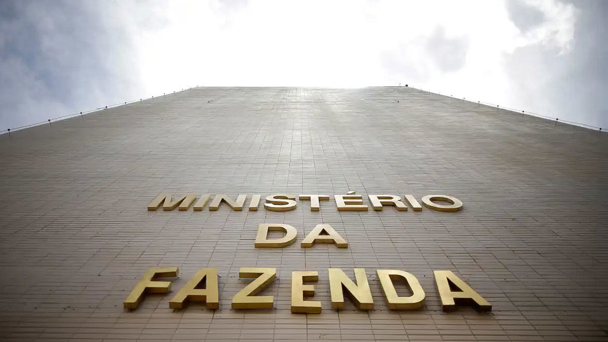 YogonetNews's tweet card. By another month