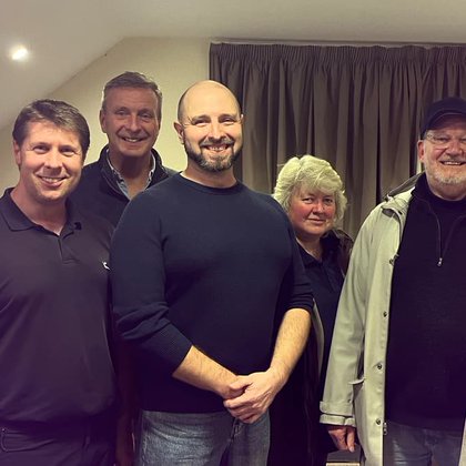 Tweet card summary image