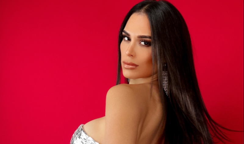 epacompy's tweet card. Fabi Martínez generó debate en redes sociales tras contar durante “Un stream sin nombre” de EpaFans y Sin Frecuencia que de pequeña solía recibir duros castigos cuando desobedecía a su mamá…