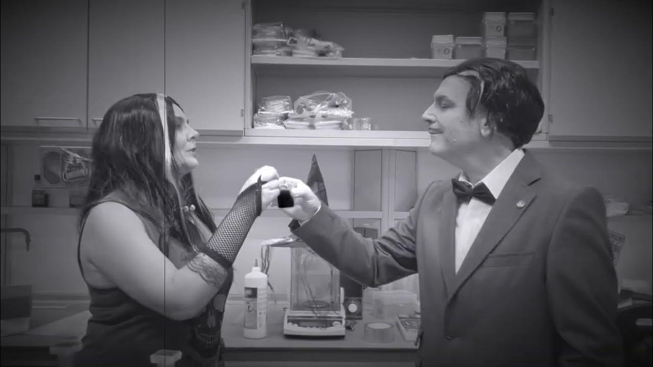 marialuisacayfu's tweet card. Halloween 2024. Capitulo 1 Clones Salvajes