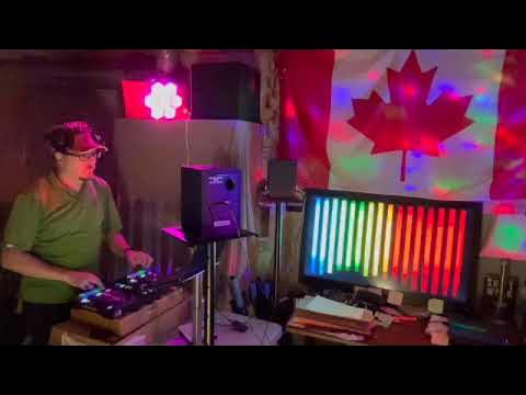 Dave_Sparx's tweet card. 2000's House MixX Volume 4 - recorded November 17, 2025