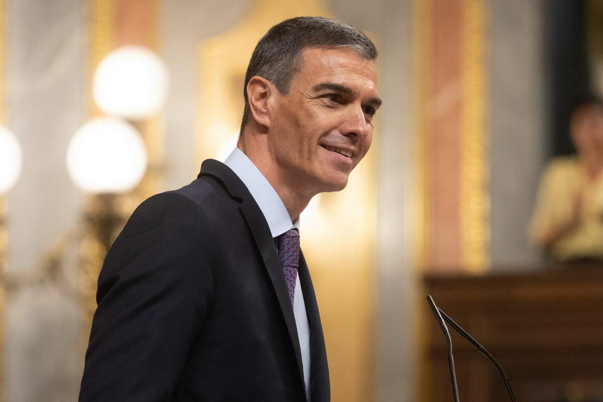 pabloharour's tweet card. España se prepara para el mayor cambio electoral en décadas tras el aluvión de solicitudes de nacionalidad recibidas a través de ...