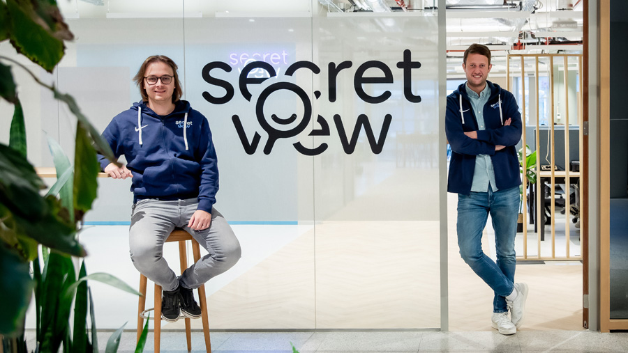 franchisegids's tweet card. Secret View heeft 1,5 miljoen euro opgehaald in een Series A investeringsronde geleid door KIKK Capital, met Oost NL als partner. Met deze investering zal Secret View internationaal uitbreiden en de...