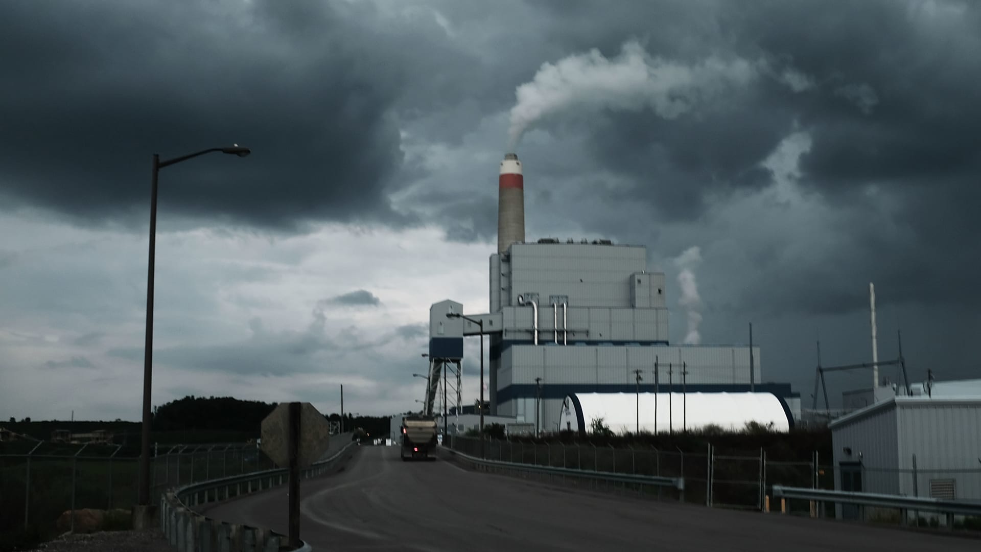 IrmaaSolutions's tweet card. The Supreme Court ruled that Congress, not the EPA, has authority to set standards on climate-changing greenhouse gas emissions for existing power plants.