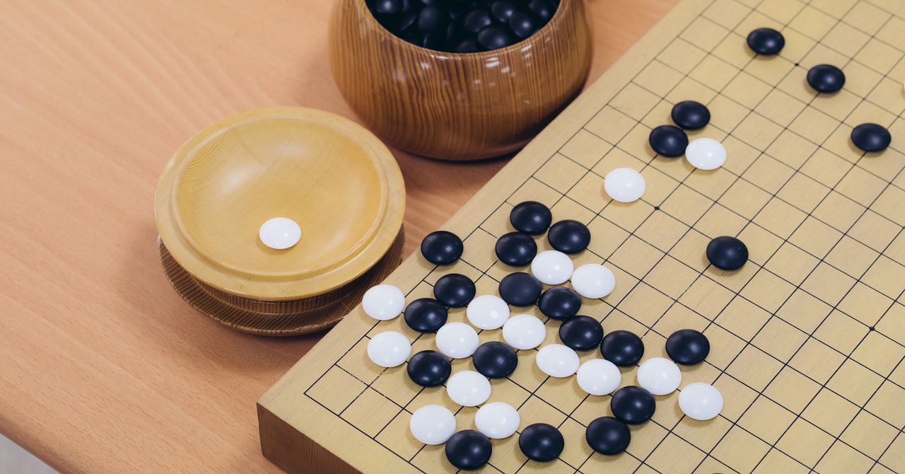 Data_Pope's tweet card. Today, at the Four Seasons Hotel in downtown Seoul, South Korea, Google will put the future of artificial intelligence to the test.