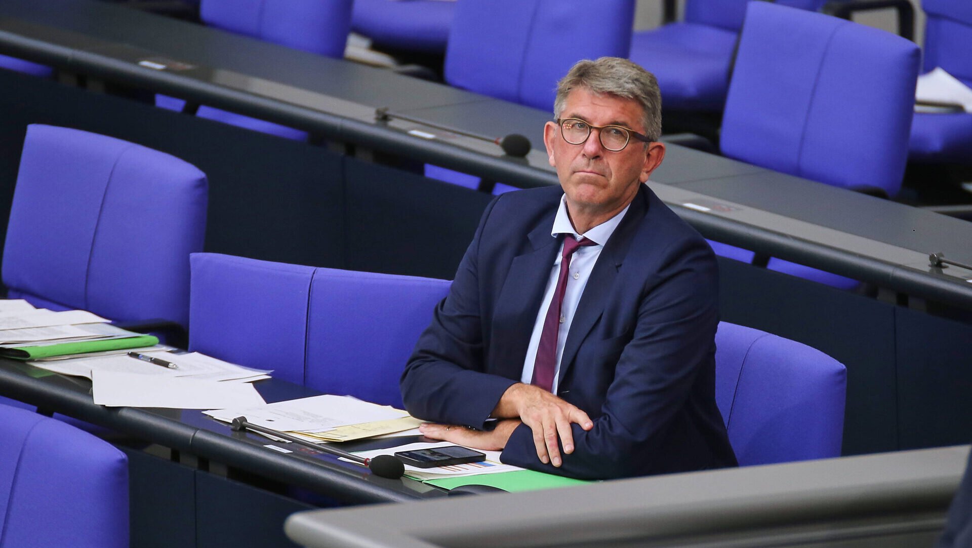 SprachPhilo's tweet card. Die bayerische SPD fordert in der Affäre um Kulturstaatsminister Weimer eine „rasche und lückenlose Aufklärung“ der Vorwürfe. Dazu hat die Landtagsfraktion 35 Fragen an die bayerische Staatsregierung...