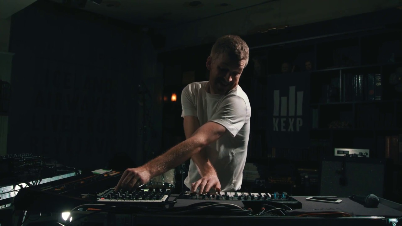 Emrealpy's tweet card. Kiasmos - Bent (Live on KEXP)