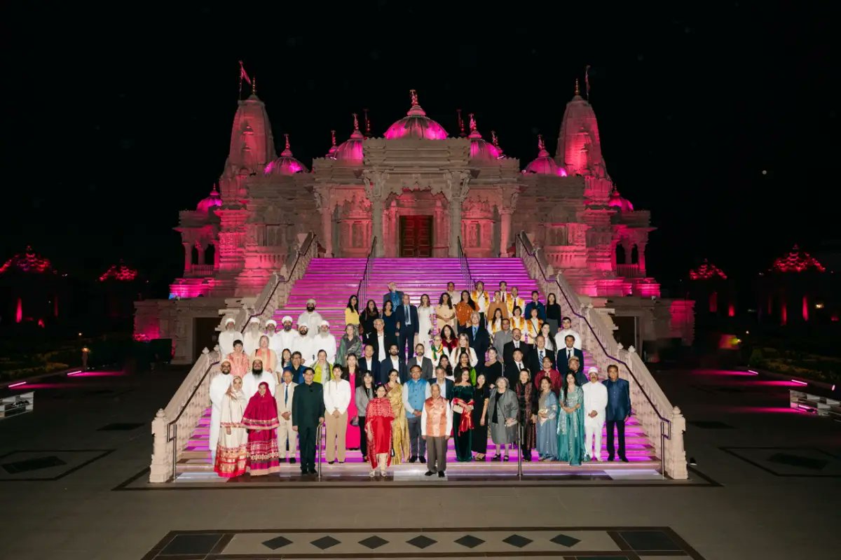 indiawestnews's tweet card. Diwali 'Sangam' At BAPS In LA Strengthens Interfaith, Community Ties.