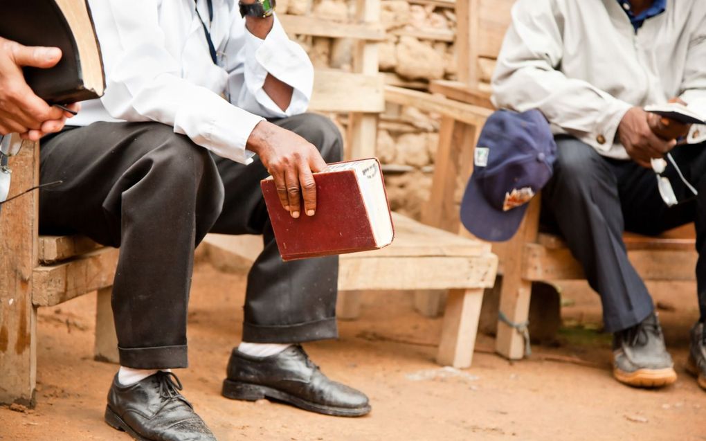 ElskeWaterland1's tweet card. „Is er een heldhaftiger test voor de krachten van de mannelijkheid dan pionierswerk op het zendingsveld?”