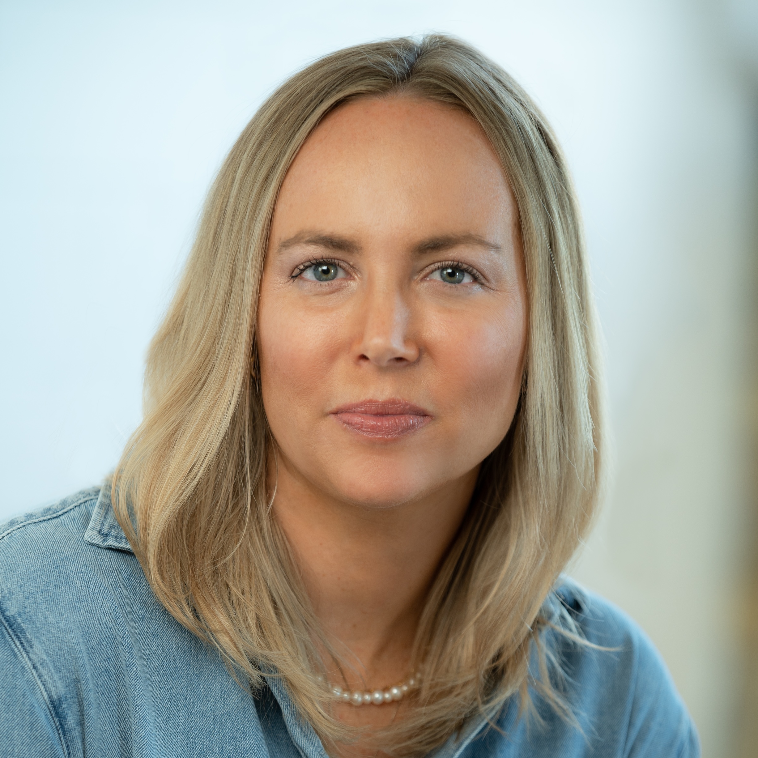 OutrageOverload's tweet card. Why Gen Z men are leaving the left and what it means for society and democracy.