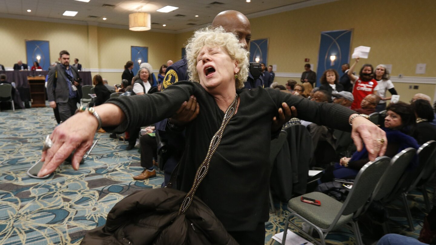 deniselavoie_ap's tweet card. The Supreme Court on Monday appeared ready to remove an obstacle to construction of the Atlantic Coast Pipeline, with a majority of justices expressing skepticism about a lower court ruling that...