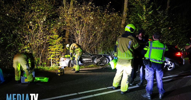 Vier gewonden bij frontale aanrijding