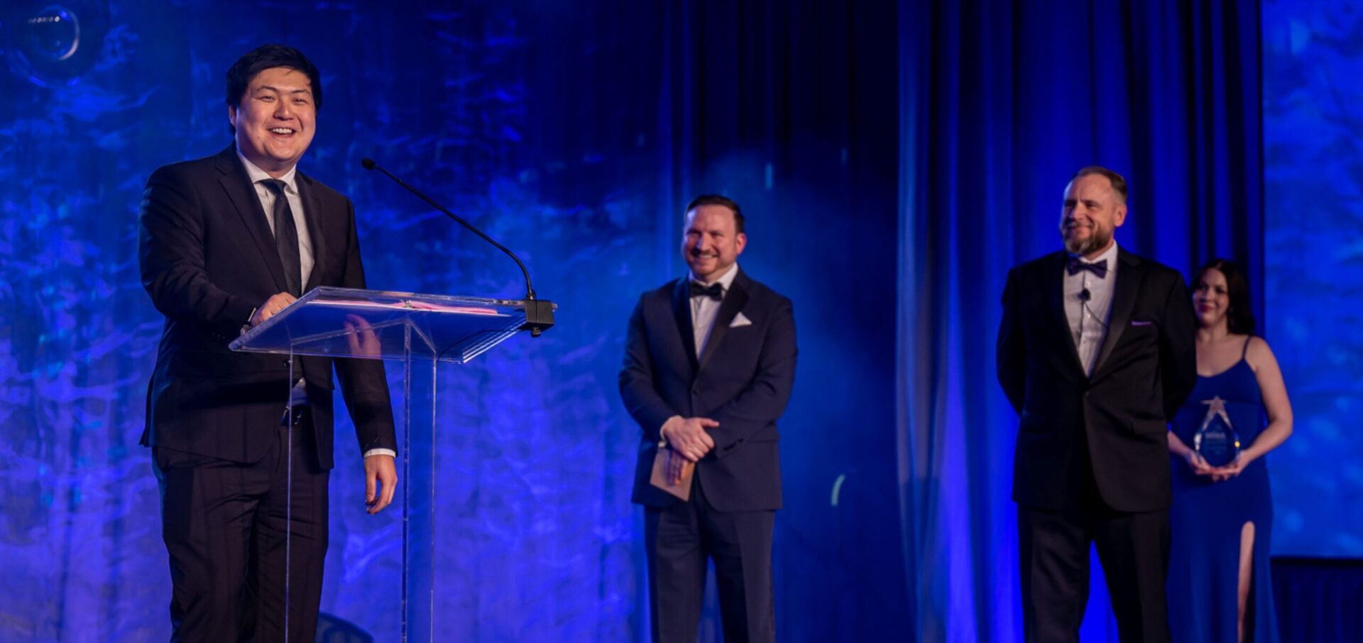 vcParadigmShift's tweet card. West Lafayette, Ind.-based Ixana, inventor of a new wireless technology with the potential to transform human computer interaction, won the award for Startup of the year during TechPoint’s 24th...