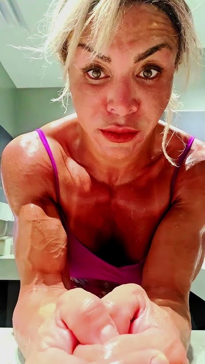 Pamzerozero's tweet card. Happy weekend! 💯🤩💪🏻🥳 #motivation #strongwomen