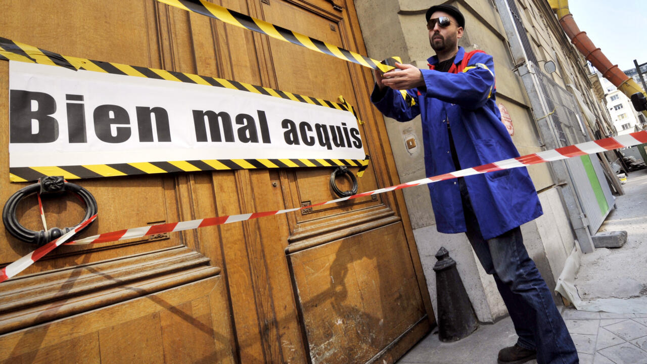 FrenchLatest's tweet card. Trois enfants du défunt président du Gabon Omar Bongo avaient été mis en examen, entre fin mars et début avril 2022, par la justice française dans le dossier vieux de quinze ans des "biens mal...