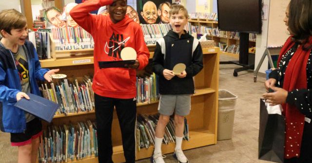 Tweet card summary image