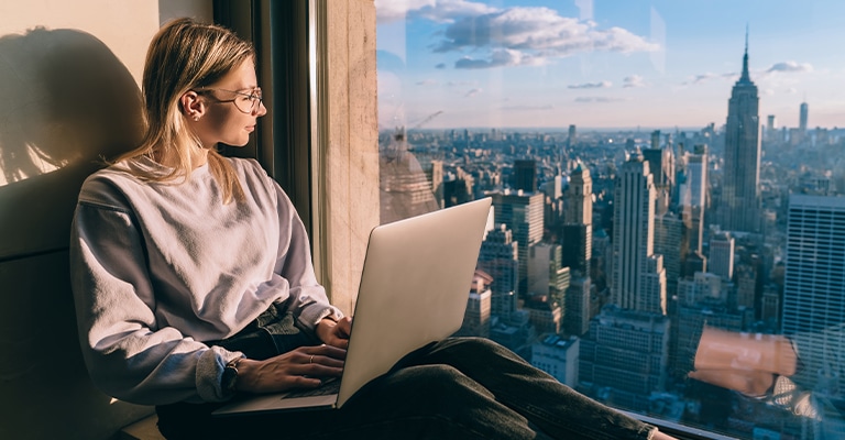 andrewroche99's tweet card. Effective subheadings determine whether a reader will read your entire article. Here's how you can craft effective subheadings.