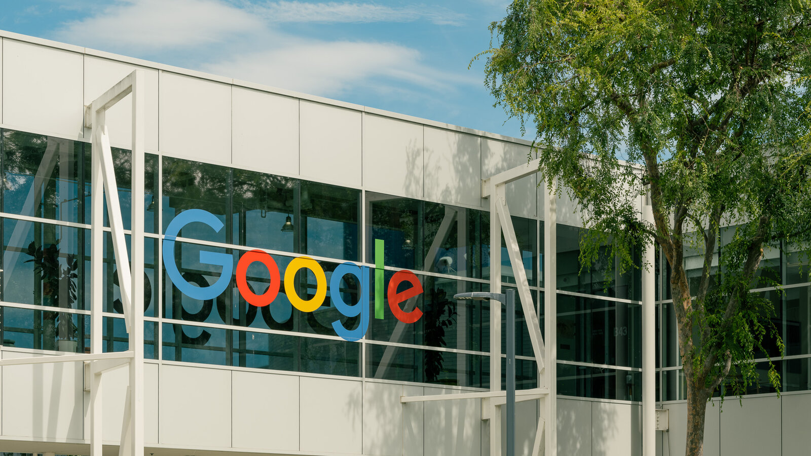 SevenXtrem68's tweet card. A judge queried lawyers about whether a breakup made sense during closing arguments on how to fix the tech giant’s dominance in online advertising.