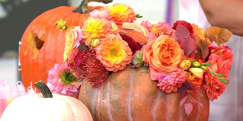mcdanielsara's tweet card. Outdoor living expert Carmen Johnston tells TODAY how to get creepy and crafty with Halloween decor. She suggests making a wreath of out leaves from the yard, using a pumpkin scooping kit and power...