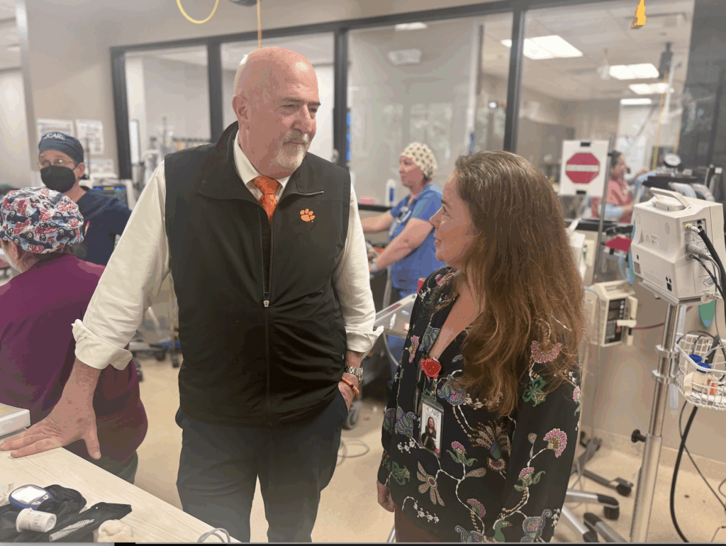 AVMAvets's tweet card. As the state's first veterinary college prepares to welcome its inaugural class in fall 2026, the program unites a network of veterinarians across South Carolina and the region who are committed to...