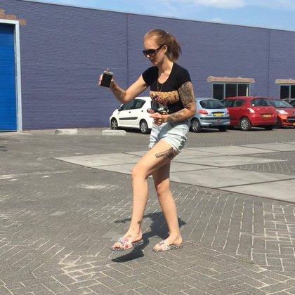 Tweet card summary image