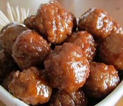 SlowCookRecipes's tweet card. Try these Easy Slow Cooker Party Meatballs anytime you're looking to feed a crowd. This cocktail meatballs recipe is one that has stood the test of time and continues to be popular at parties and...
