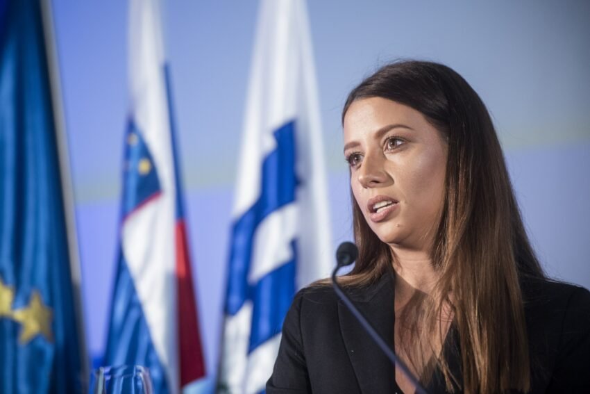 RksNews's tweet card. Slovenian Member of the European Parliament Irena Joveva said on Thursday that Kosovo repeatedly encounters obstacles whenever progress toward European Union integration is discussed. Her remarks...