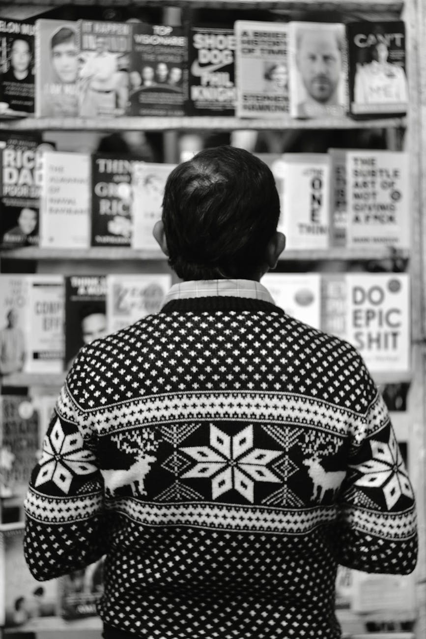 Keemiya_C's tweet card. In this blogpost, we analyse the Indian Publishing Trends 2025 and which genres for Indian writers are popular.