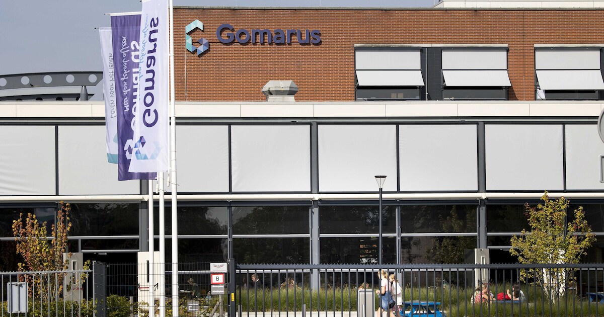 ADnl's tweet card. Personeelsleden op het Gomarus in Gorinchem moesten bij de leiding leerlingen én collega’s verlinken die relaties aangingen of wilden aangaan met mensen van hetzelfde geslacht. Dat blijkt uit de...