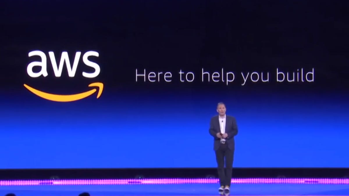 Multi_Cloud's tweet card. The new service offers centralised backup in the cloud and on-premises.